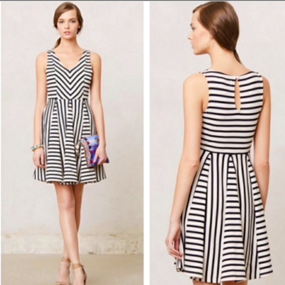 Anthropologie Saturday Sunday striped v-neck mini sleeveless gored Summer dress